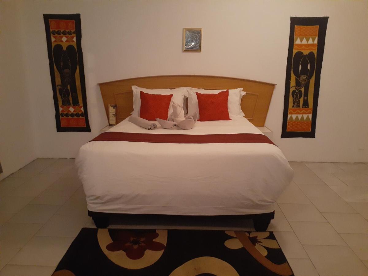 Sunshinevibe Guest House Kasane Εξωτερικό φωτογραφία